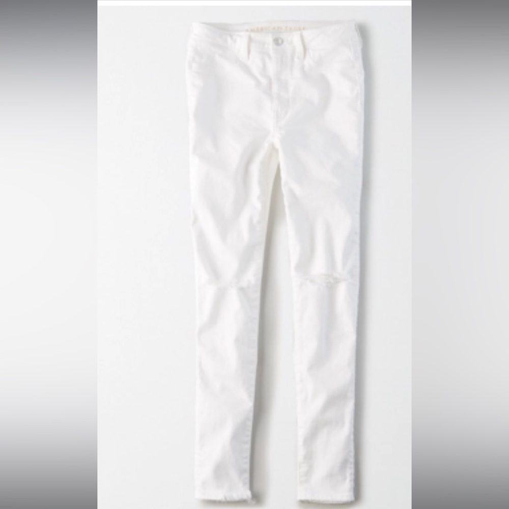 ** TALL**American Eagle super stretch white extra long jeans